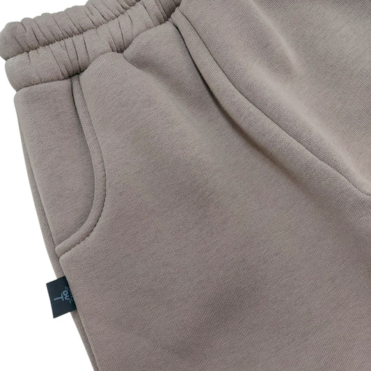 Laisvalaikio kelnės su pūkeliu