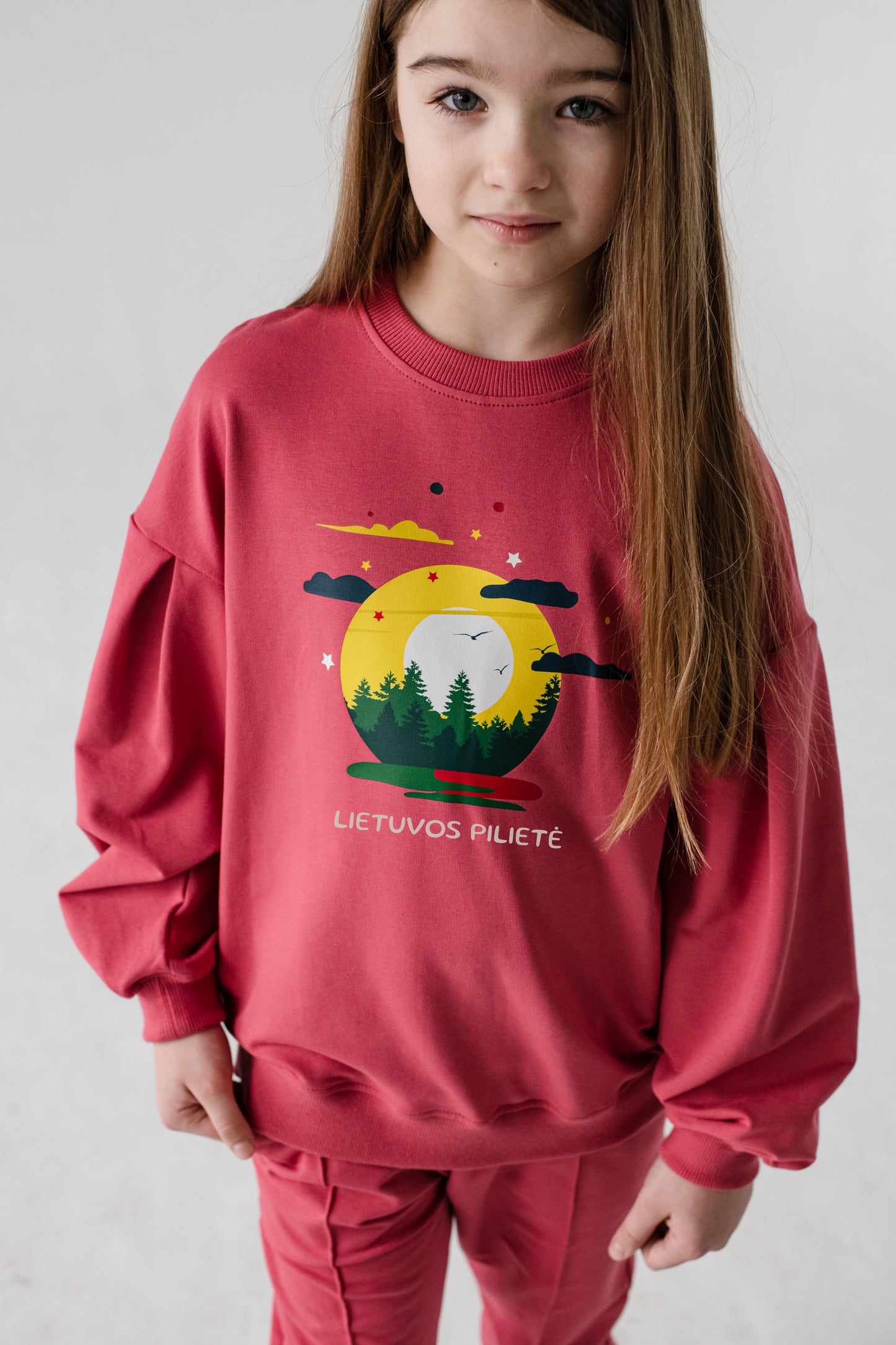 Trikotažinis laisvalaikio komplektas mergaitei